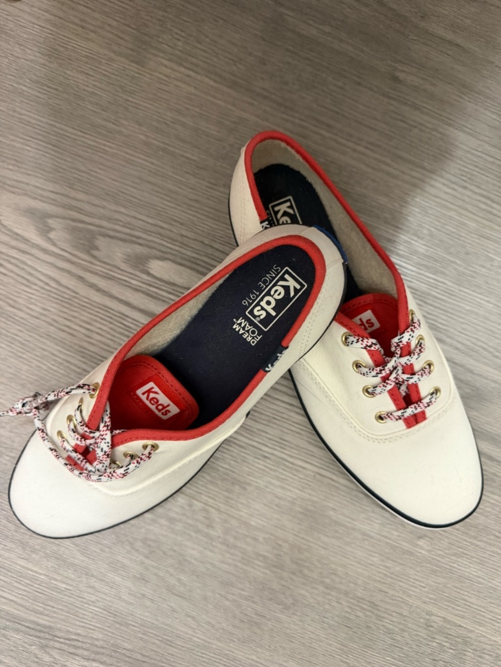 Keds Champion Off-White Canvas Sneakers Red Trim Pattern Laces. NWOT - Picture 6 of 6